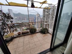 重庆南岸南滨路主卧独卫带阳台,低价出租,0中介非,可做饭,南坪万达海棠晓月出租房源真实图片