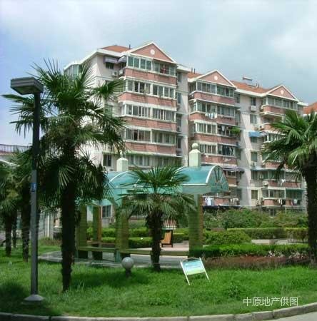 位于秦虹南路 临近大明路南部新城 小区安静 请不要错过此房