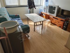 渭滨家园，两室装修住房，带家具家电，直接就可入住，价格优惠