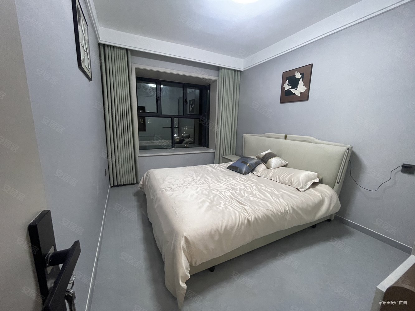 丝路花园二期3室2厅2卫140㎡南北79.8万