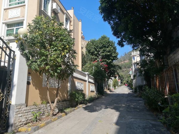 深圳大鹏新区葵涌御海湾山庄深圳大鹏独栋别墅出租 私家泳池出租房源