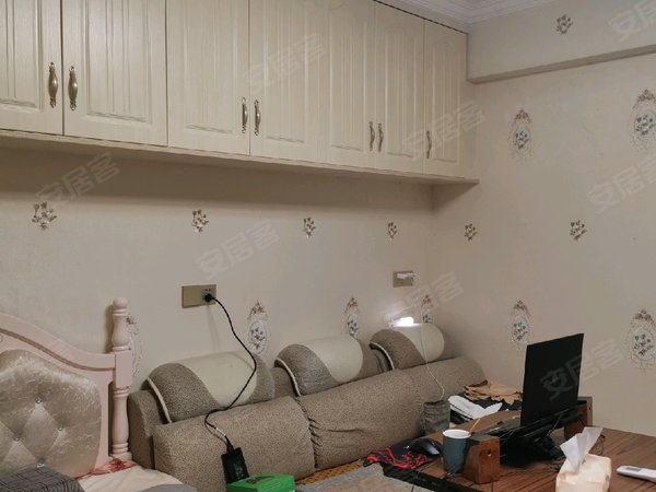 重庆永川永川老城俊豪中央大街二期俊豪中央大街二期 1室1厅1卫出租