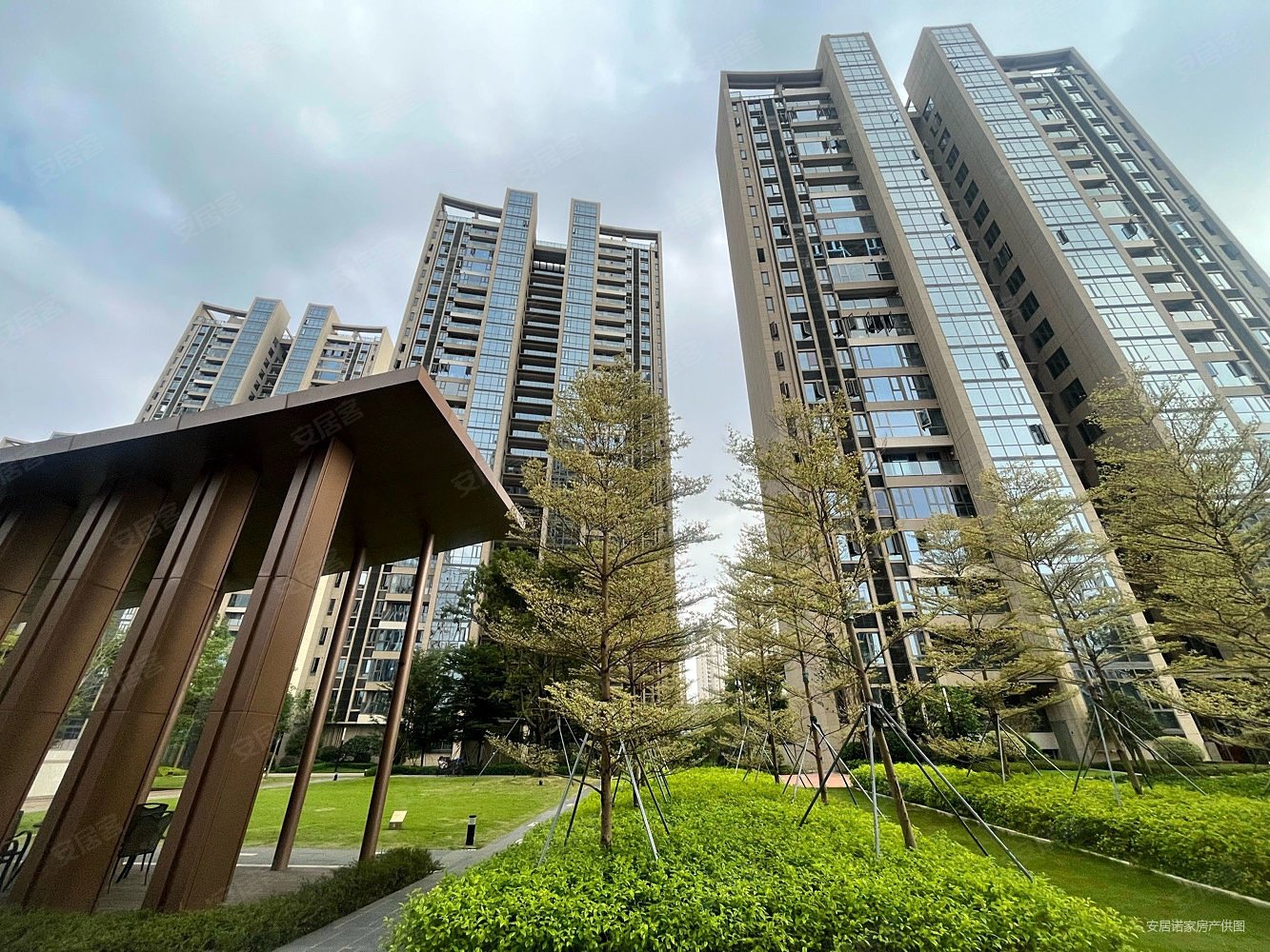 榕城江上图3室2厅2卫101.57㎡南北266万