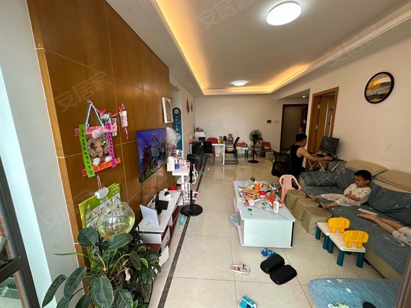 福永租房,福永益田假日广场楼上 精装三房出租 高楼层朝万福广场,宝安