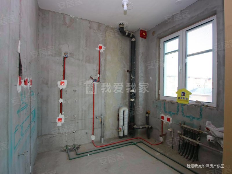天恒摩墅6号院3室2厅3卫160.94㎡南北310万