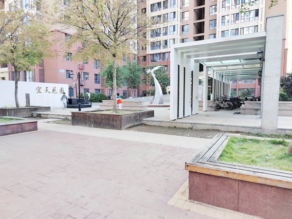 天津和平劝业场宜天花园(和平时光)押一付一,眼科医院旁,电梯楼两居室