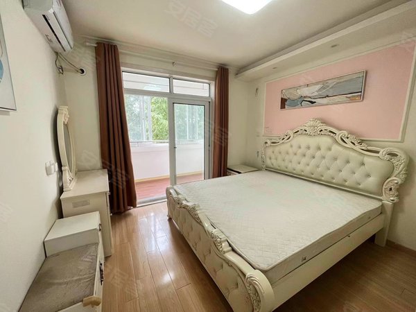 上海闵行浦江浦秀馨苑浦秀馨苑 2室1厅1卫 南北通透 精装修 70平出租