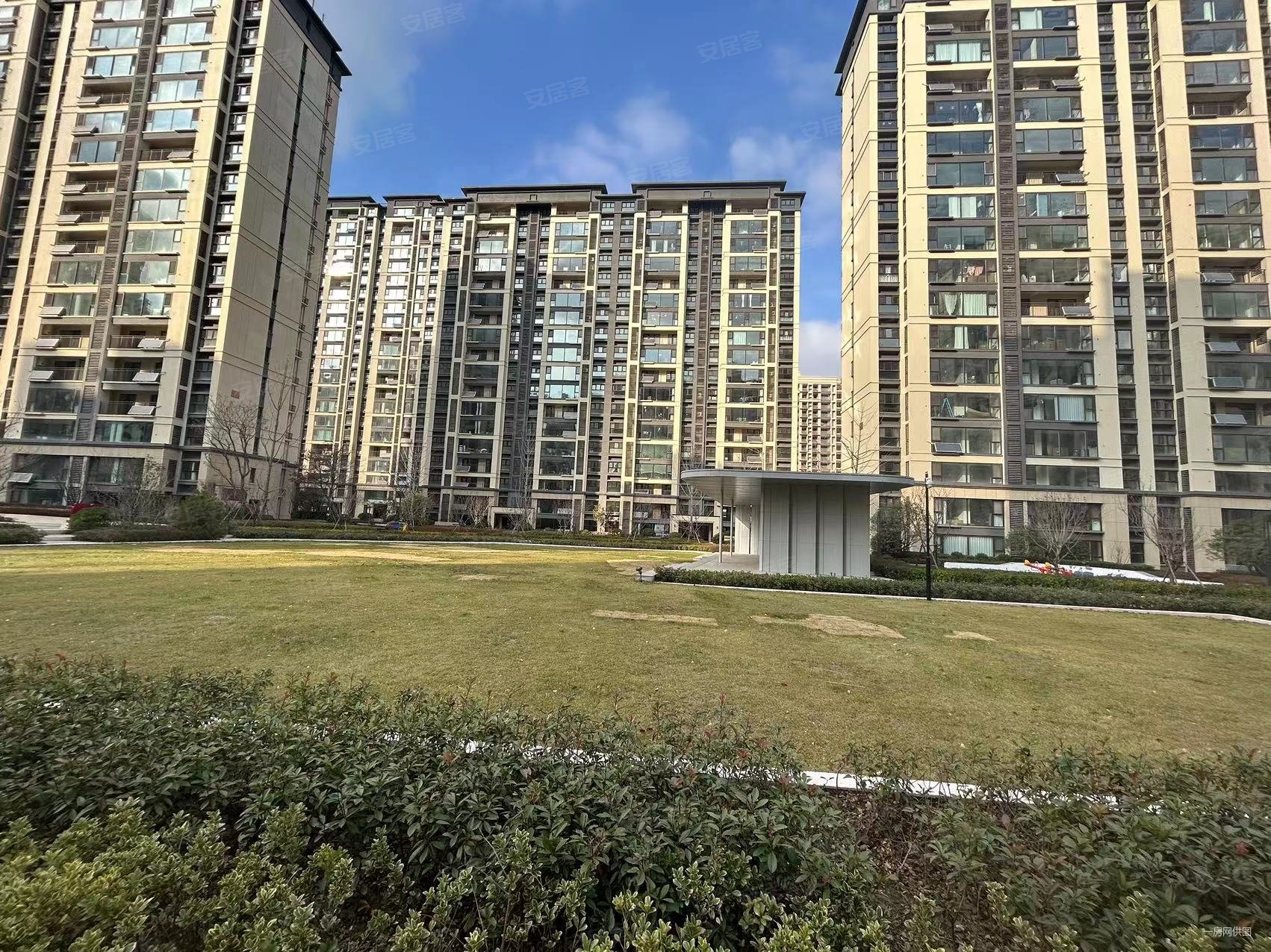 青岛房产网>青岛二手房>城阳二手房>上马二手房>越秀星汇城>