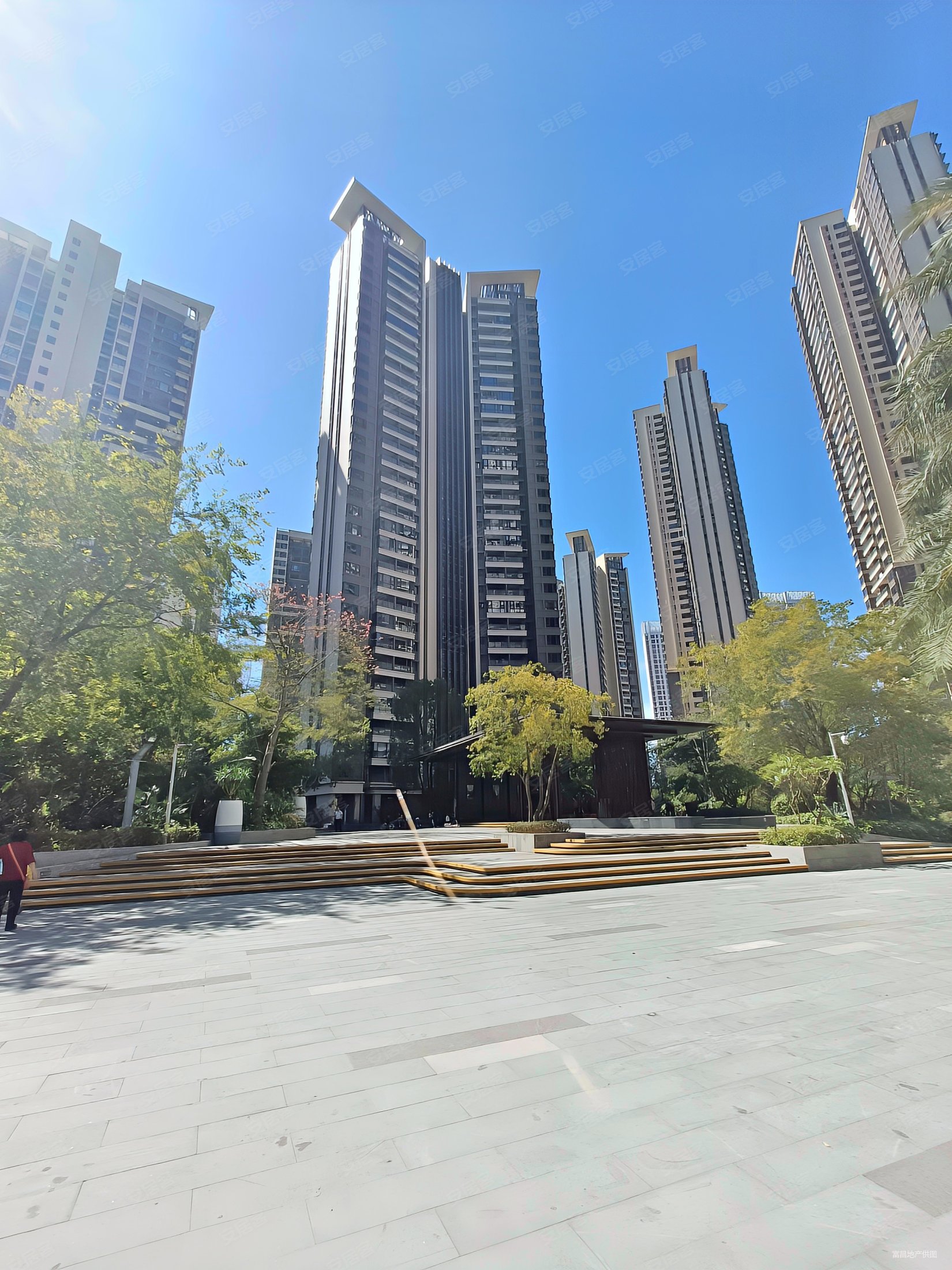 金山湖方直星耀国际一线湖景南北通户型后看园林高楼层