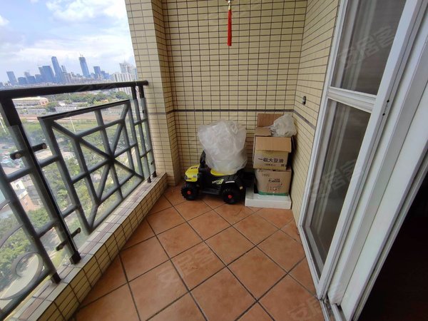 广州天河五山半山雍景苑租房旺季 整小区只一套 价格美丽民水电出租