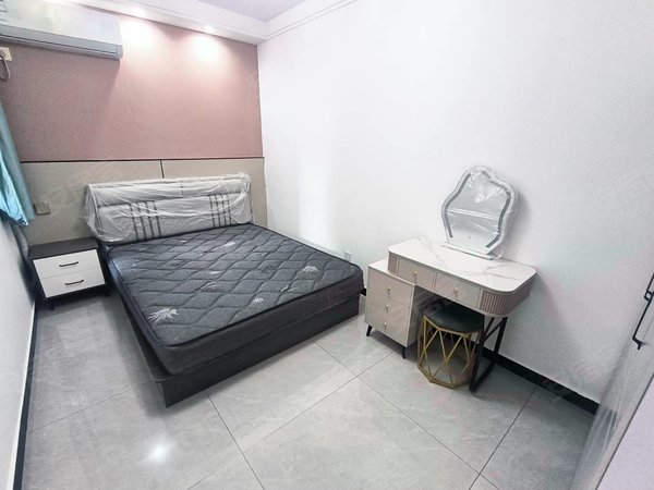 新出两两室月付短租西兆通乐城国际贸易城紫林湾十里铺