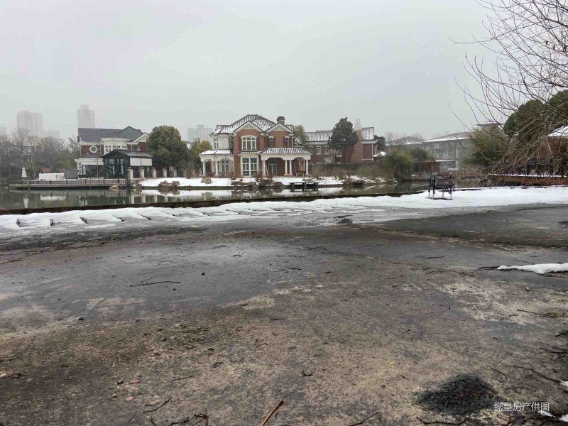 凯瑞国宝花园(别墅)5室3厅3卫666㎡南北2200万