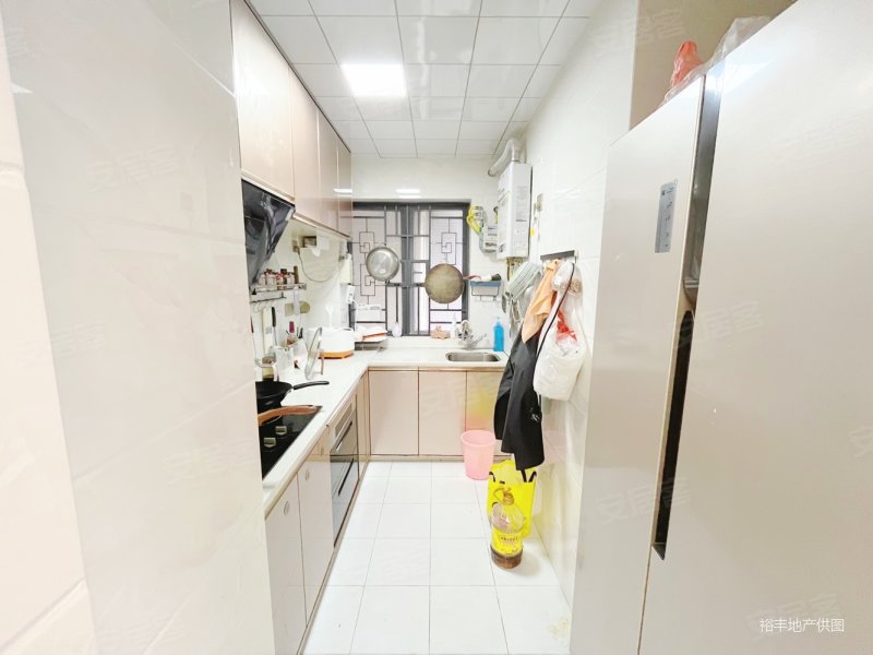 笋盘尚城雅苑80平40万3室2厅1卫