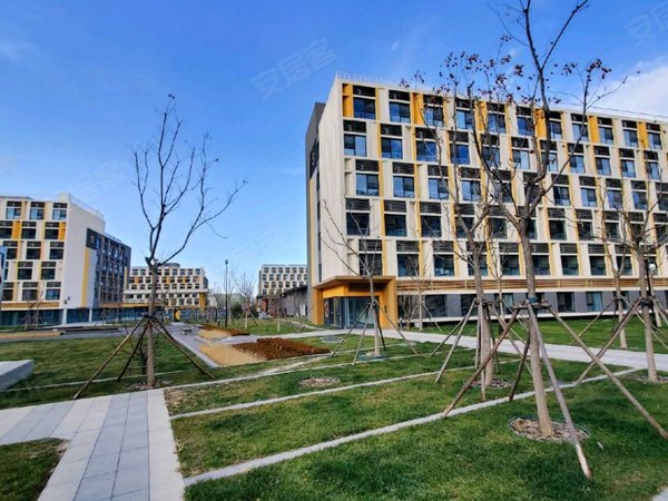 北京丰台花乡汉威国际广场三区飘窗一居!