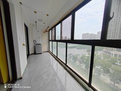 阜阳颍上解放北路出租,紧靠五中四小,五州万汇,品质小区人车分流,干净拎包即住出租房源真实图片
