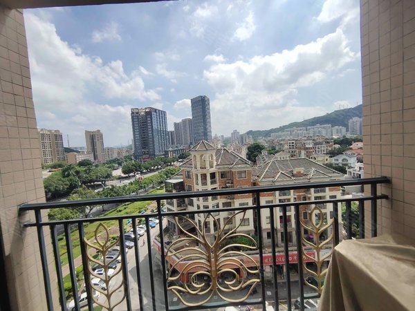 广州南沙金洲敏捷君御国际带阳台!布艺沙发.可住可办公.