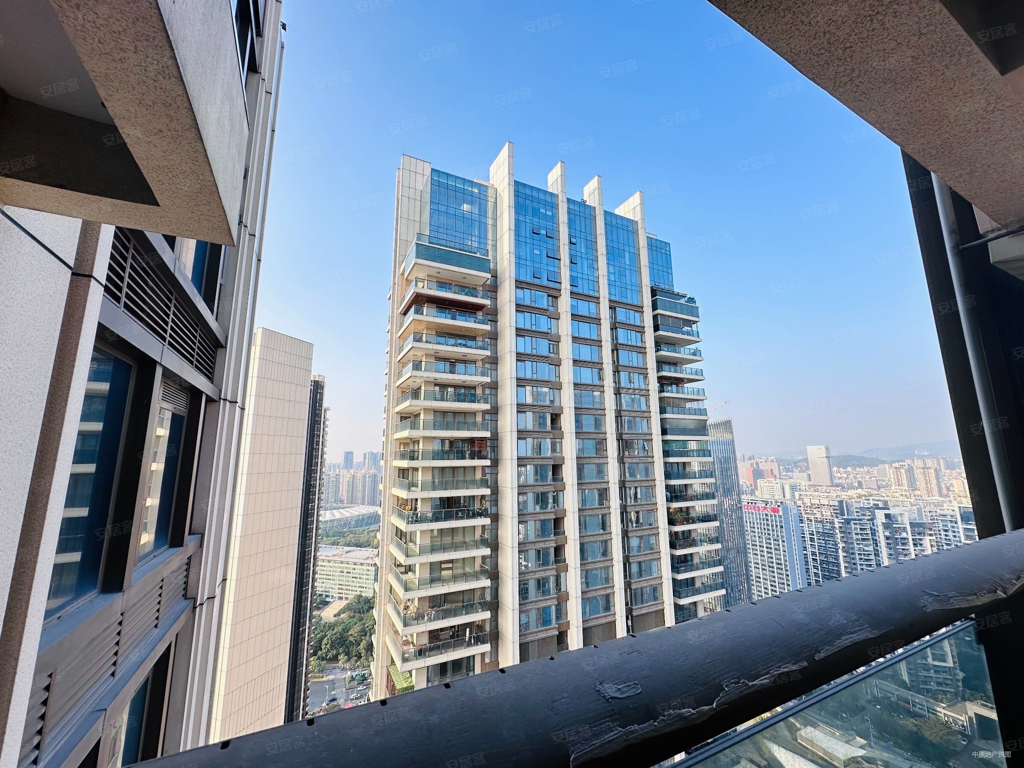 店长看房丨新上1手丨4a端头位丨壹方220平丨视野