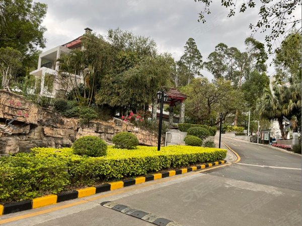 深圳罗湖莲塘仙湖山庄(二期别墅)仙湖山庄(二期别墅) 5室2厅4卫 精