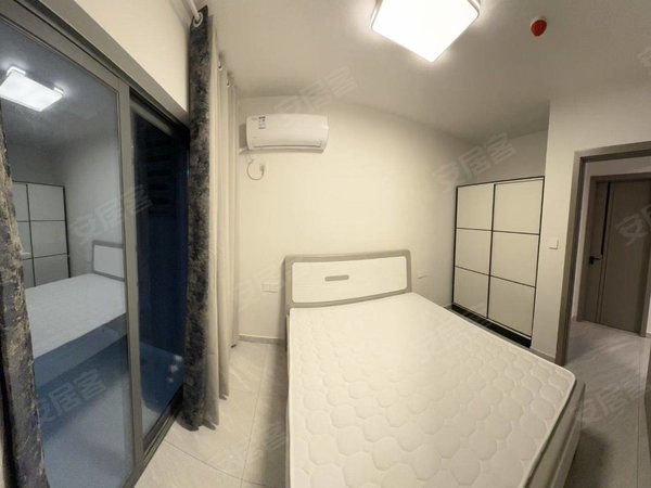 金华浦江县浦江城东海伦堡玖悦云庭出租玖悦云庭，100平方，三室一厅 两卫 一厨 阳台蛮大的，出租房源真实图片