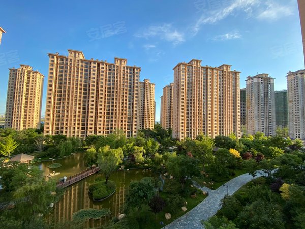 青岛城阳流亭星河湾一号园带车位!