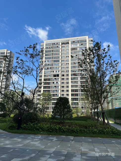 中梁拾光印小三房105平111万