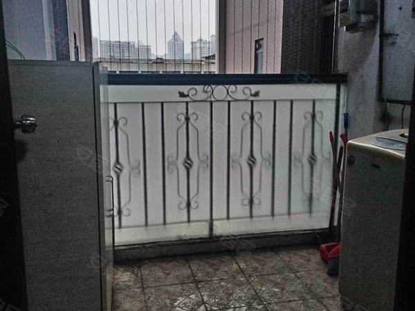 【多图】安泰大厦,南坛租房,安泰大厦1房1厅出租,交通便利,原装电梯