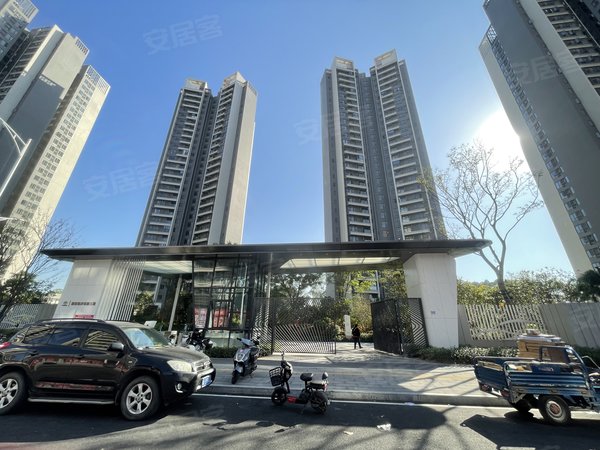 广州南沙黄阁中国铁建海语熙岸铁建海语熙岸1期 3室2厅2卫 精装修