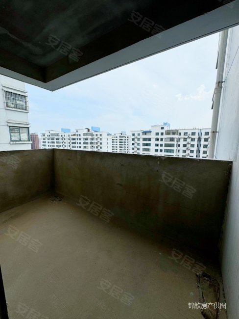 合肥市华府骏苑小区  大三房两卫 楼层好户型方正 洪岗地铁口