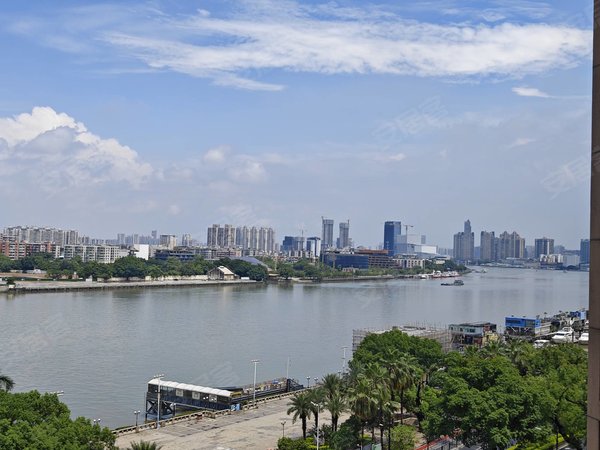 广州海珠工业大道北天鹅湾天鹅湾超一线江景 西南向望花园视野没有