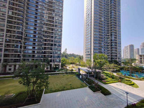 珠海高新区唐家湾翠湖香山百合苑精装三房,2房的价格租,家私电器全