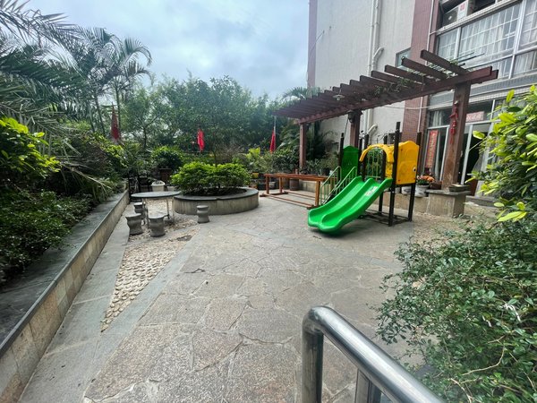 深圳龙华观澜尚品雅居澳门小区旁一房一厅,精装修,全齐,采光好出租