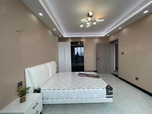 上海闵行古美罗阳宝城大厦1号线锦江乐园站 宝城大厦 南北通透 电梯房