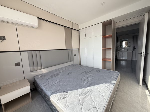 金华浦江县浦江城东永在大道909号楼本人房栋，靠近253夜市高楼层两室出租，随时看房，停车方便。出租房源真实图片