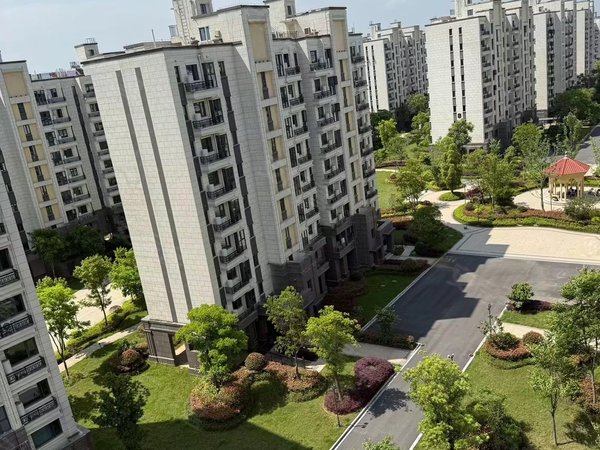 金华婺城金西开发区万璟城二区恒大养生谷 性价比高 看房方便 拎包入住 带车位 带地暖出租房源真实图片