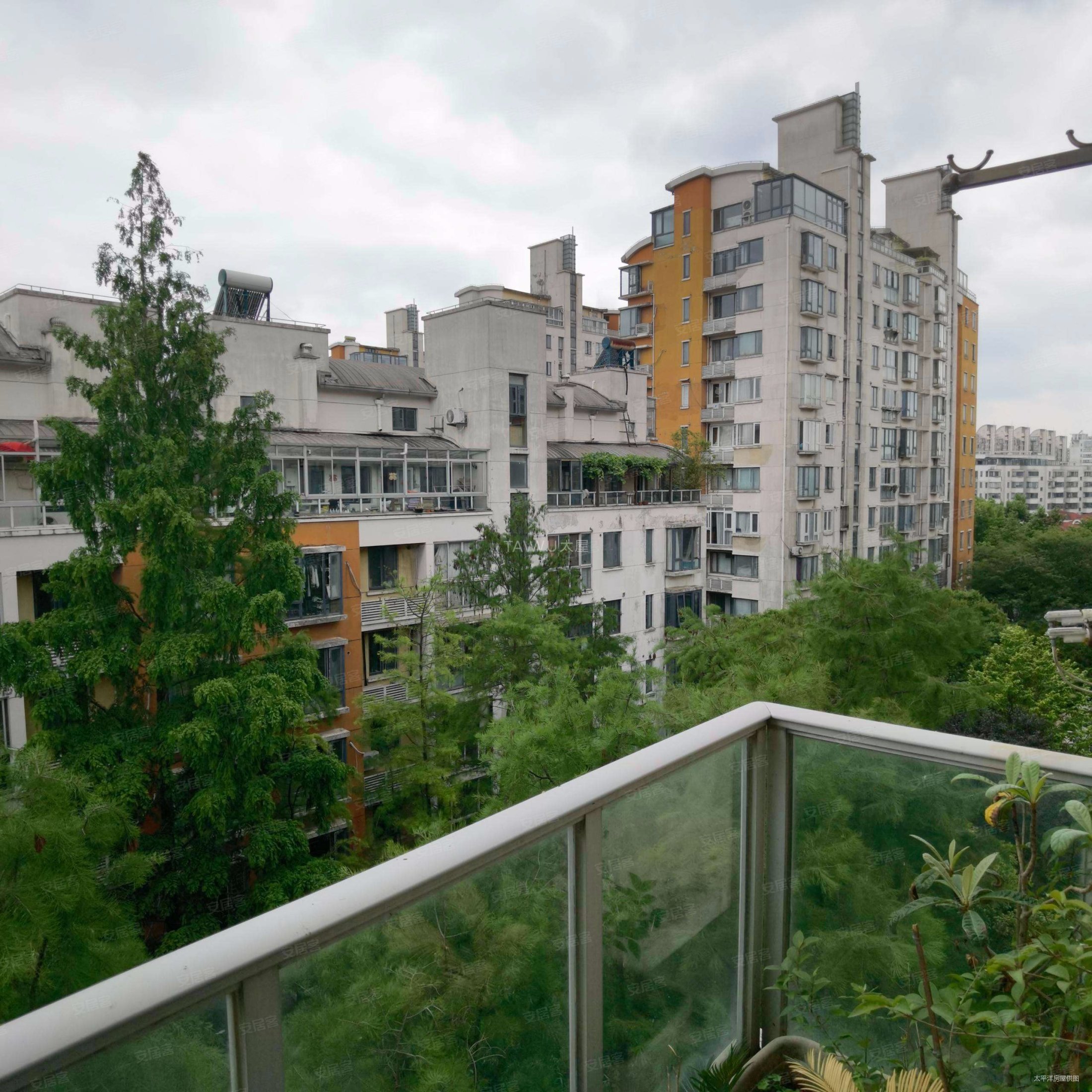 枫庭丽苑3室2厅2卫155.36㎡南北867万