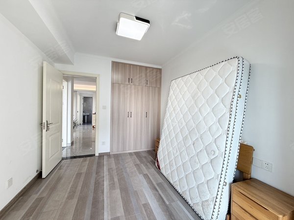 金华金东多湖金都美苑金东区万达广场旁小区三居室出租民用水电停车免费出租房源真实图片