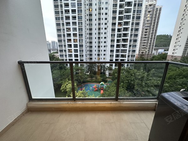 三亚市荔枝沟 恒大御府精装三房一卫 随时看房环境优美