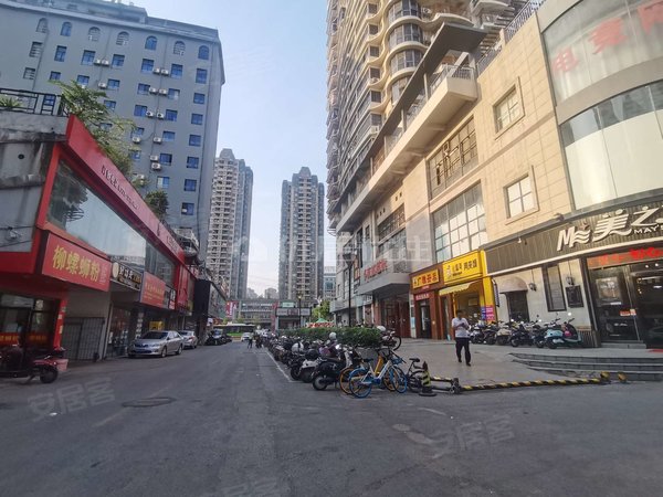 南宁良庆大沙田金盛财富广场户型方正南北通透采光好出租房源真实图片