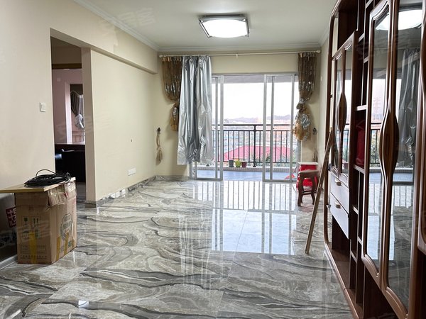 深圳龙华观澜尚品雅居观澜章阁富士康华为基地小区房三房一厅出租房源