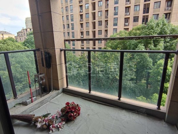 绍兴袍江世纪广场星元南岸花园(东区)整租南岸花园东区 毛坯两房 电梯