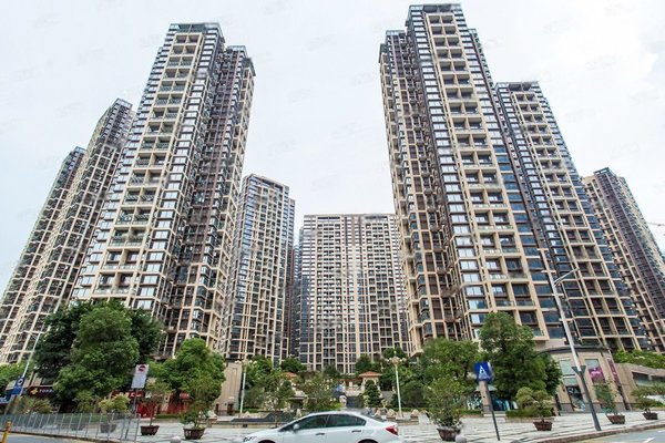 深圳小区 龙岗小区 坂田小区 信义御珑豪园