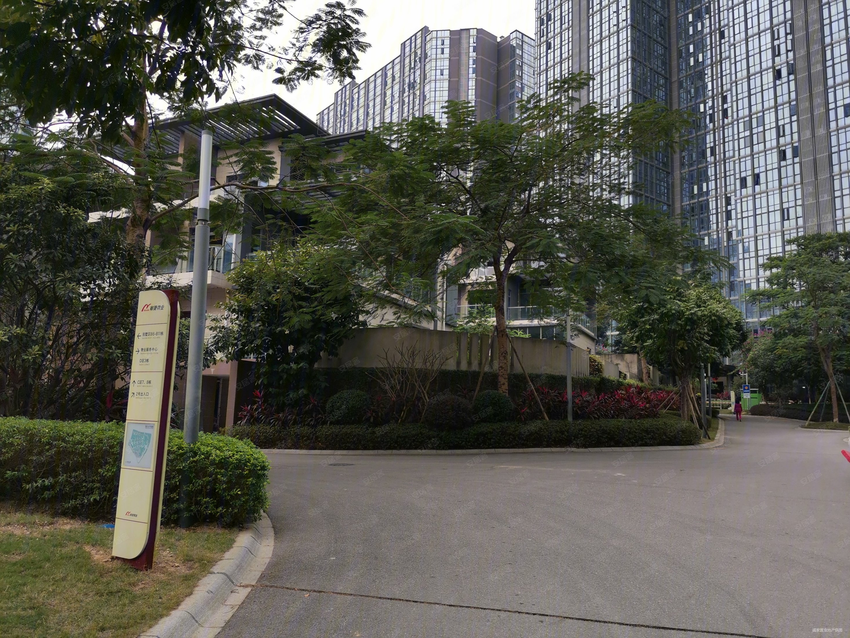 业主无心打理 诚心出售 水西地铁站旁 敏捷广场复试公寓3房