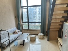 海口龙华城西1500包物业！可议价！新城吾悦广场附近恒大复式一房一厅一卫出租房源真实图片