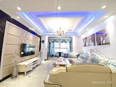 恩施恩施市黄泥坝清外旁精装大三房家具家电齐全拎包入住住家装修出租出租房源真实图片