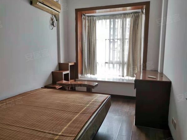 3室2厅2卫 精装修 电梯房 120平 可以养宠物出租房源真实图片