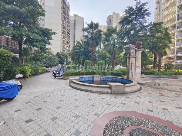 南宁江南星光大道中茵丽景星城价格可谈 亭洪路地铁口 电梯精装三房