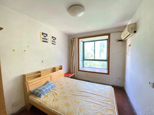 昆山周市镇万达大德世家急租房大德世家 2室 86平 南北通透 年付2200