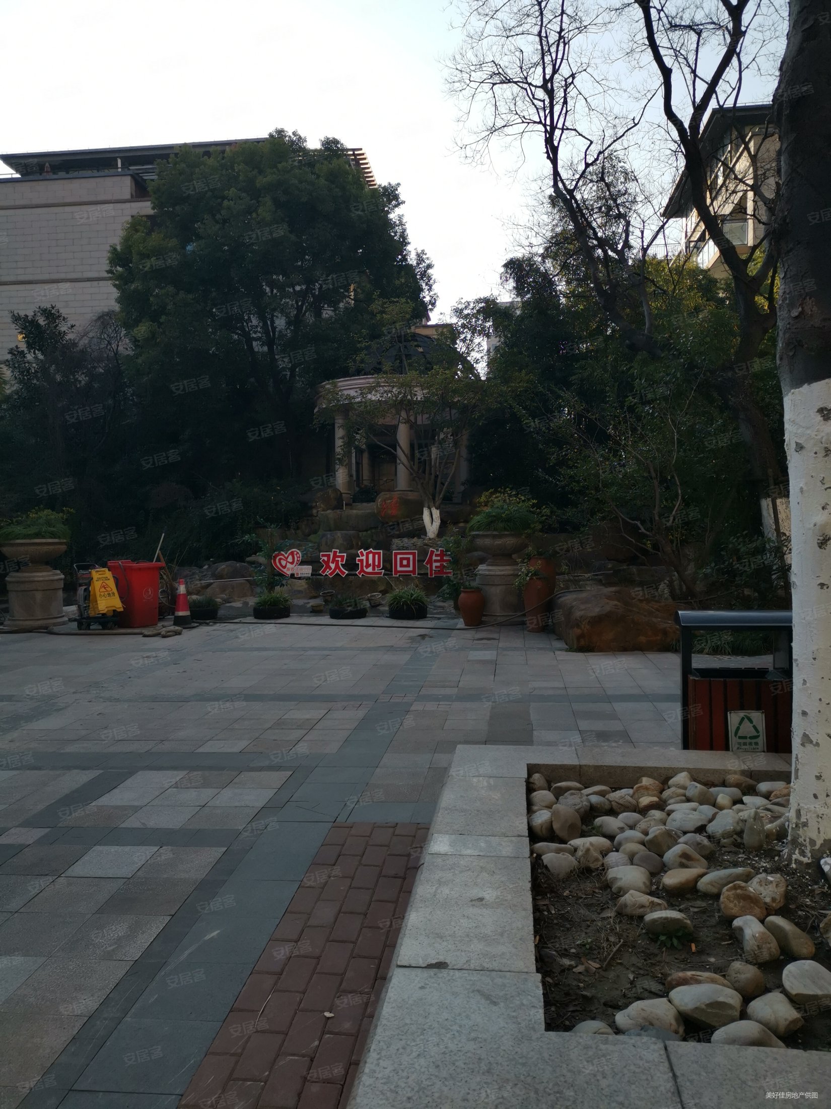 太仓南郊水岸华府上叠近华发广场小区绿化高视野采光好