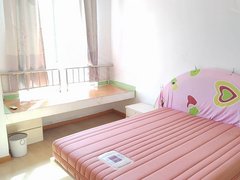 湖州吴兴八里店镇西山南区，简装修二室，家电齐全，拎包入住，小区免费停车。出租房源真实图片