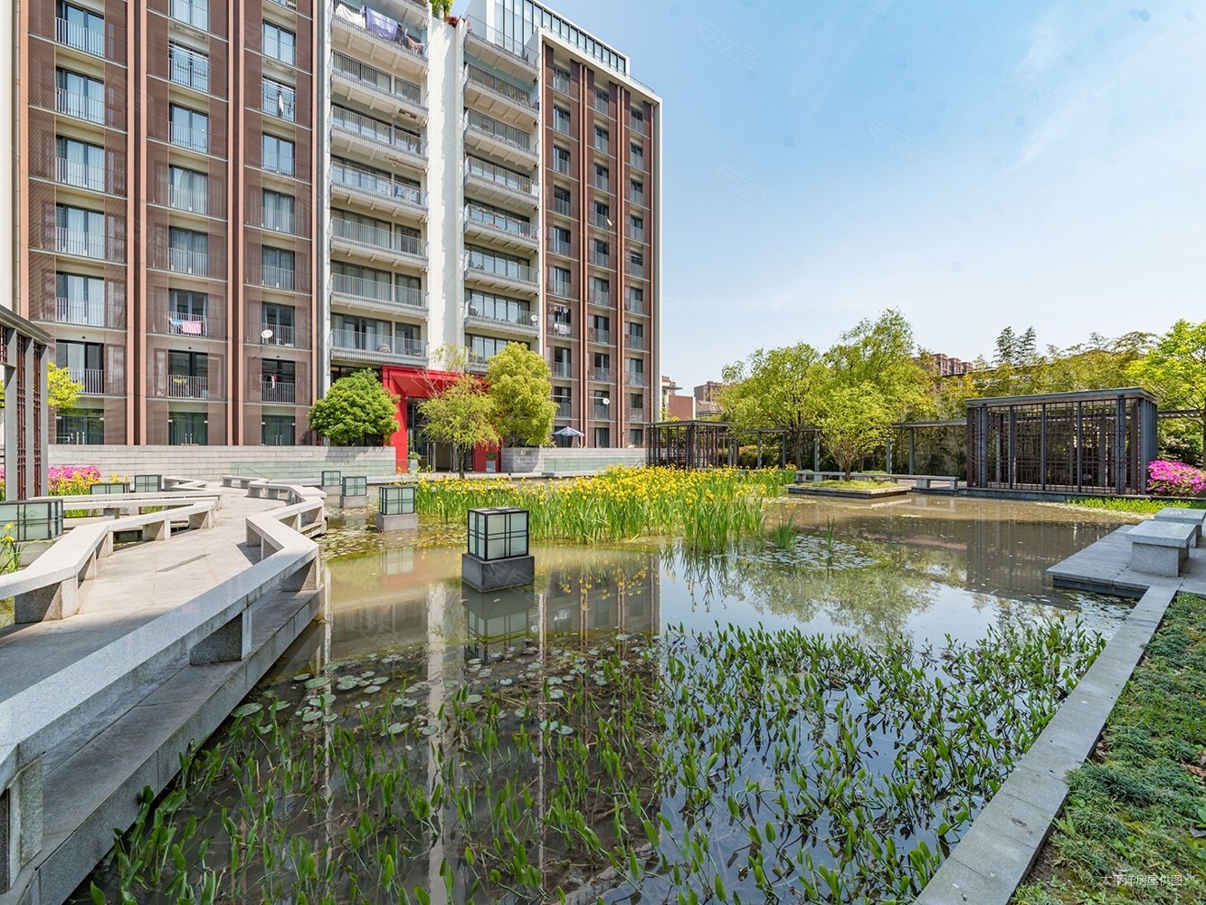 上海房产网>上海二手房>青浦二手房>徐泾二手房>湖畔佳苑(公寓住宅)>